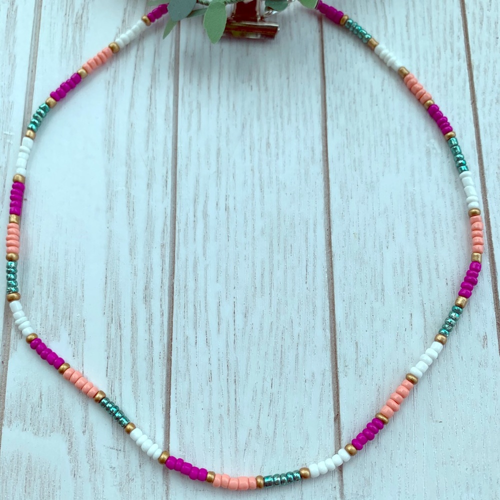 TRENDY COLORFUL BEADED NECKLACE